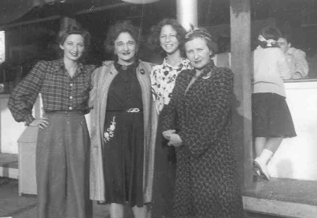 Left to right: Fronda, Mimo, JoRaela, Lilly